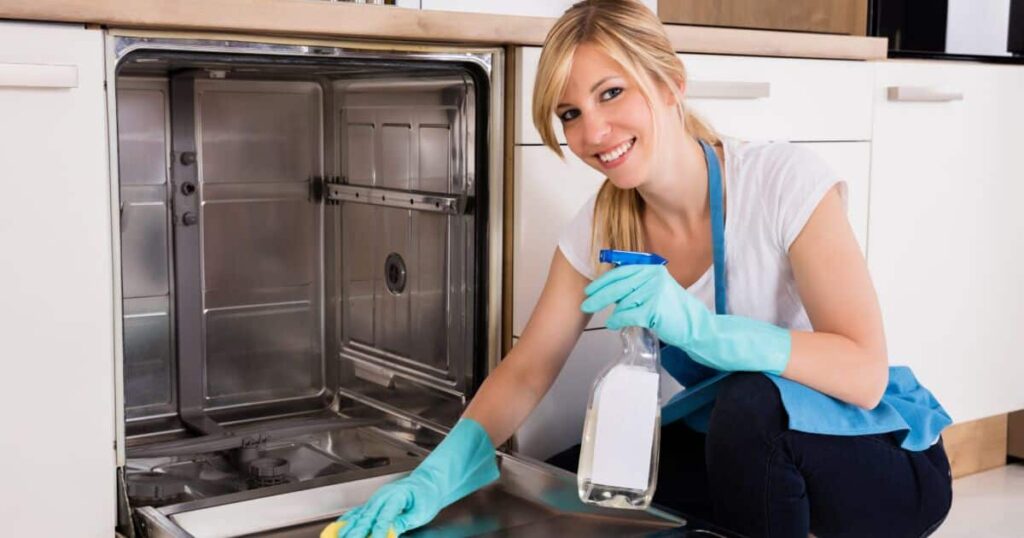 Maintenance tips for using your Dishwasher to clean your Laundry